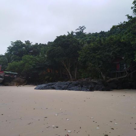 Simukut Place Kampong Pasir Sanang Burong Exterior foto